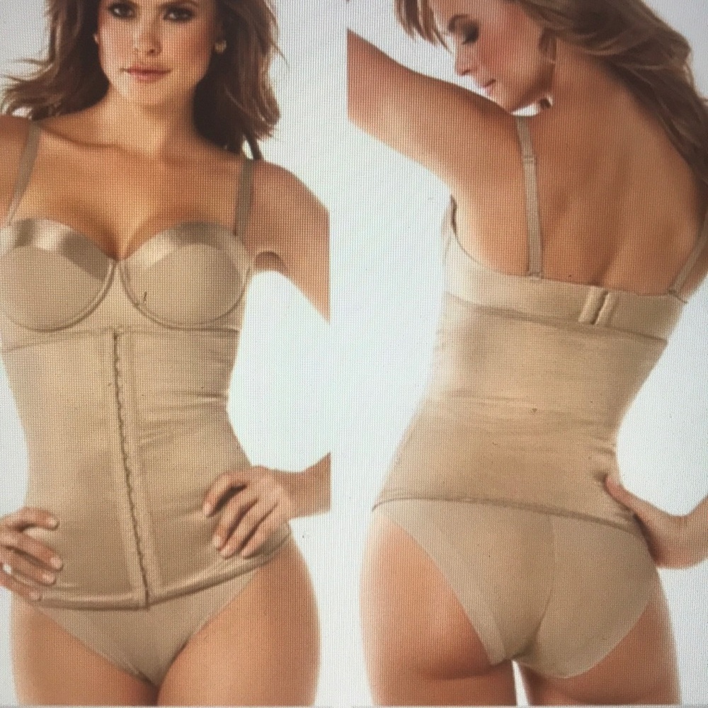 Slimming latex waist trainer